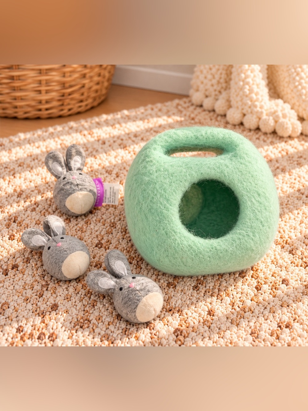 Lovevery Bunnies in a Felt Burrow – Babbler Play Kit 12+ Months